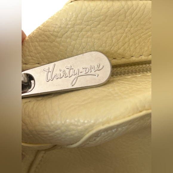 NWT Thirty-One Yellow Purse. - Picture 12 of 14